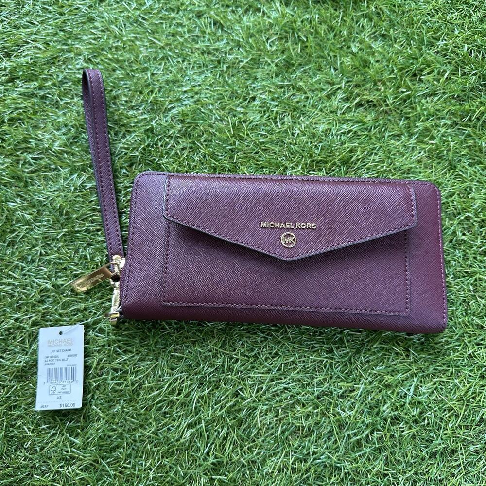 Michael Kors Jet‎ Set Charm Black Leather Large Pocket Travel Wallet Wristlet